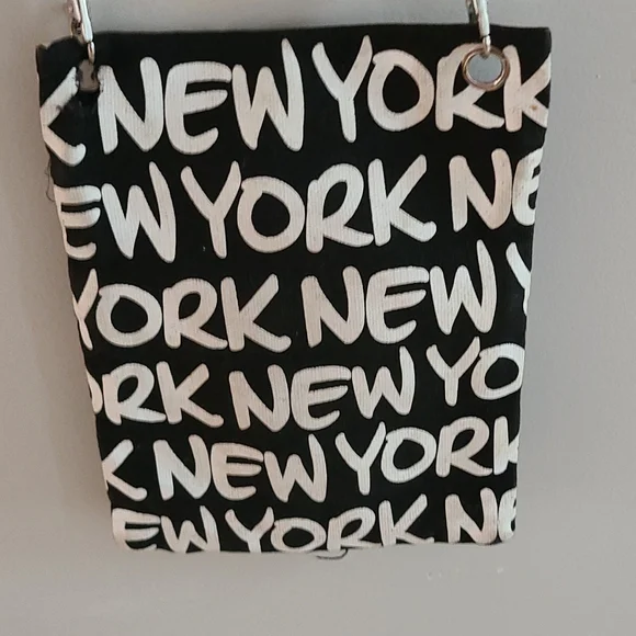 Robin Ruth Purse - Picture 3 of 6